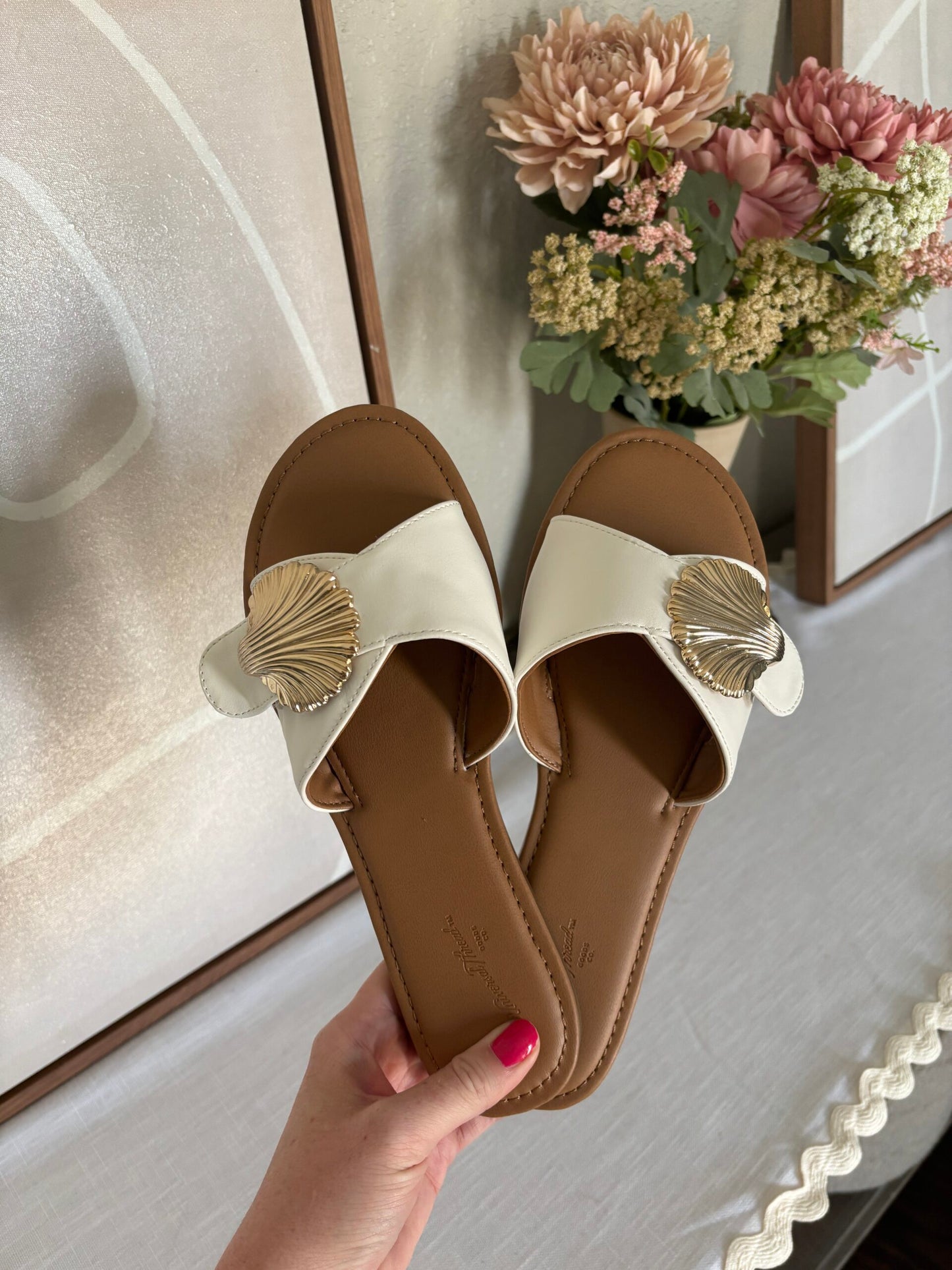 Sandalias Mujer Nesryn Raffia Concha Slide – Universal Thread 25mx