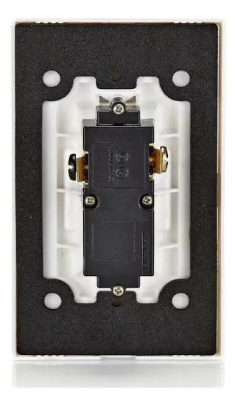 Interruptor Exterior Resistente 15A 1 Polo Blanco - Leviton